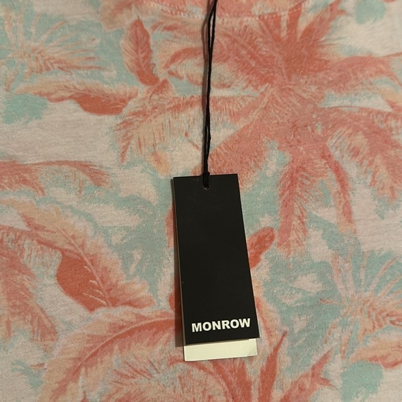 NWT MONROW
Palm Tree Crewneck Tee - Picture 8 of 11